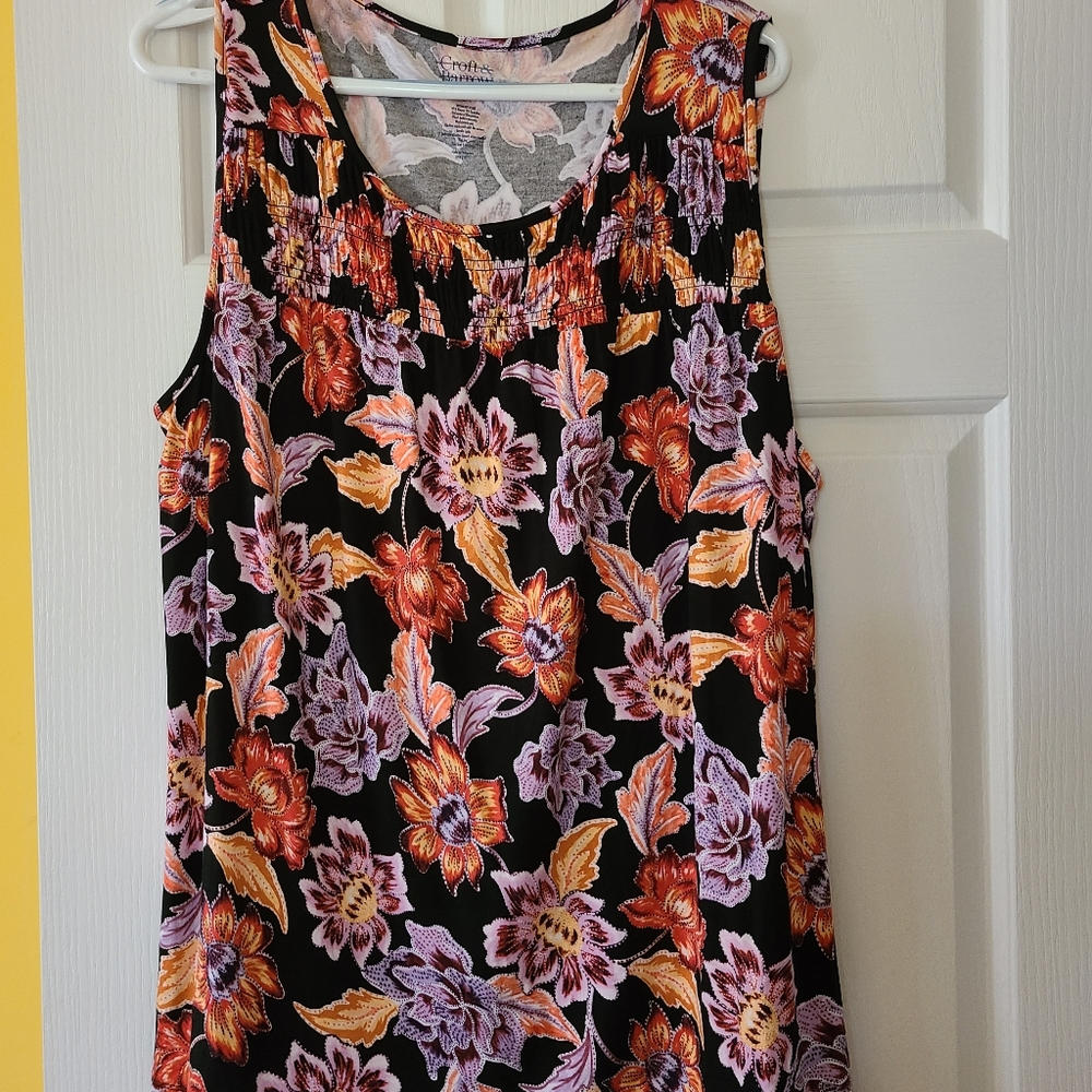 Top, flowered, sleeveless, Croft and Barrow.